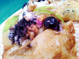 I make Blueberry Pancakes enroute to Wooli!